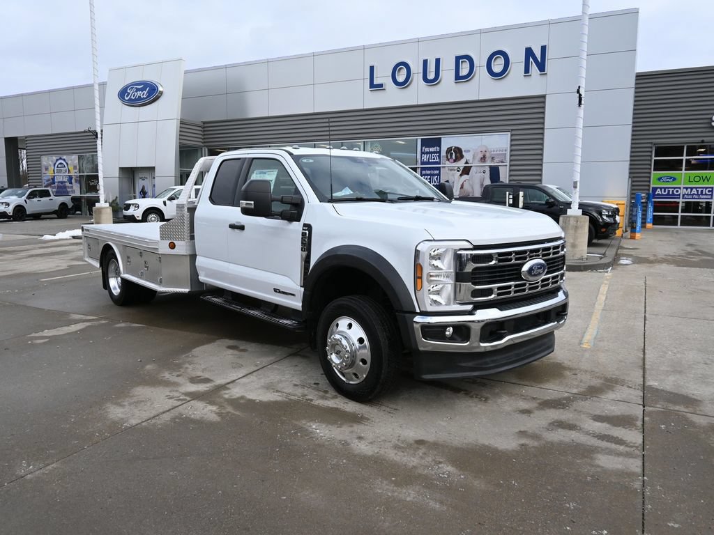 Used 2024 Ford F550 2WD SuperCab Super Duty w/ XLT Value Package image 2