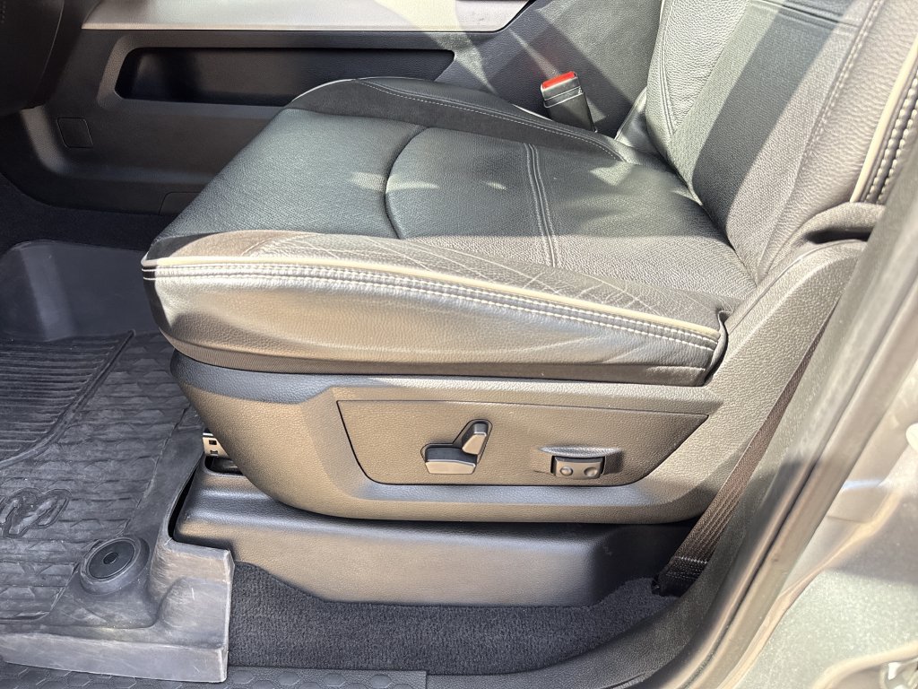 Used 2024 RAM 3500 Laramie w/ Safety Group AWD/4WD image 13