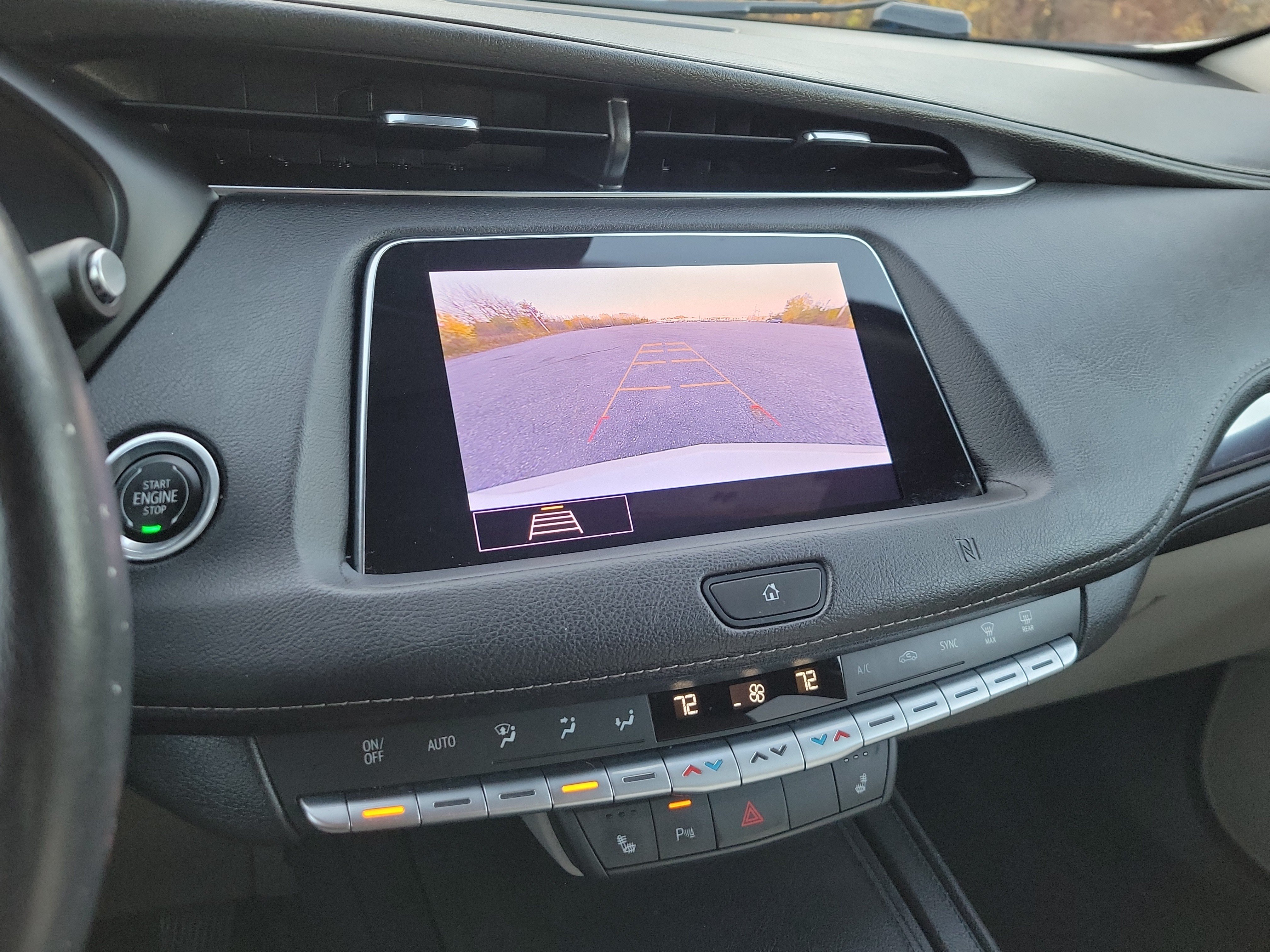 Used 2020 Cadillac XT4 Luxury w/ Cold Weather Package FWD image 26
