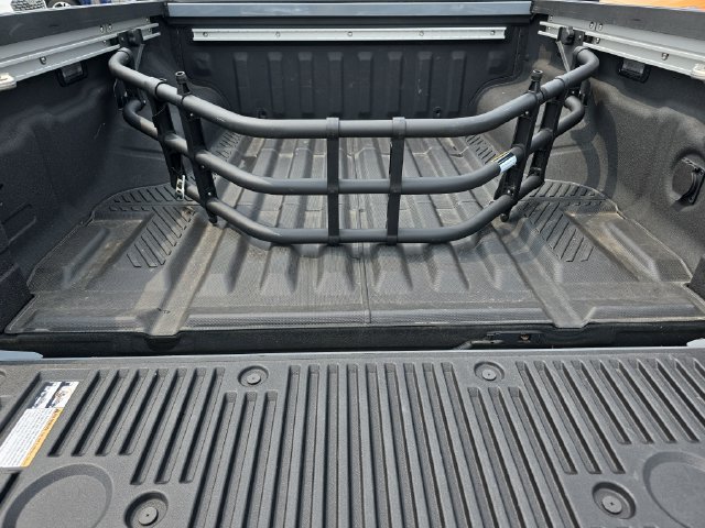 Used 2023 Nissan Frontier PRO-4X w/ Pro Convenience Package AWD/4WD image 14