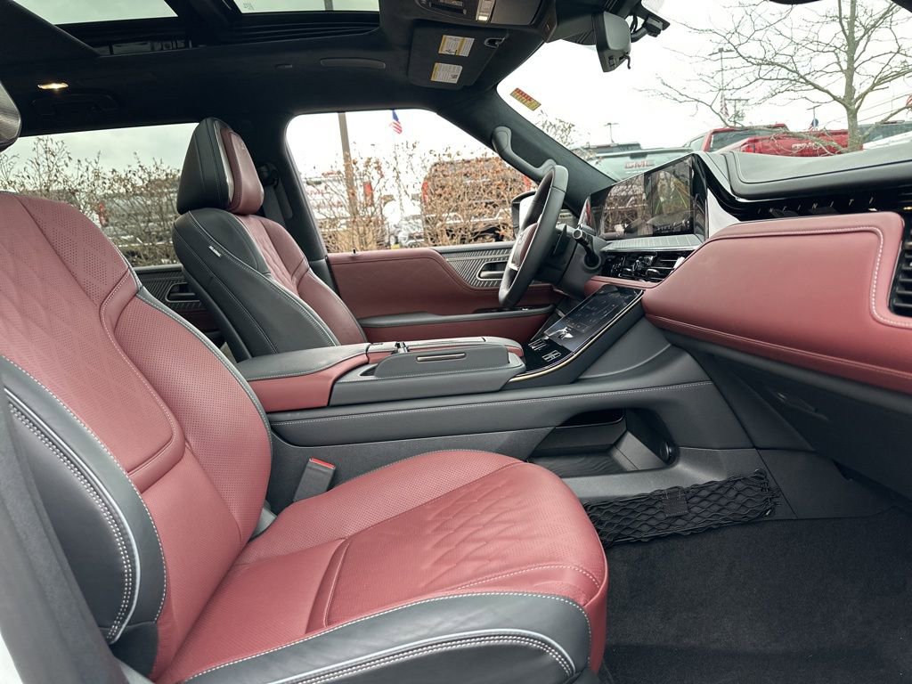 New 2026 INFINITI QX80 Autograph w/ Premium Cargo Package image 16