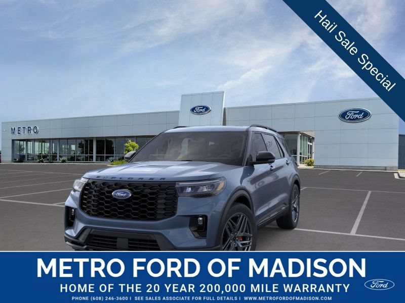 New 2026 Ford Explorer ST-Line w/ ST-Line Street Pack AWD/4WD image 2