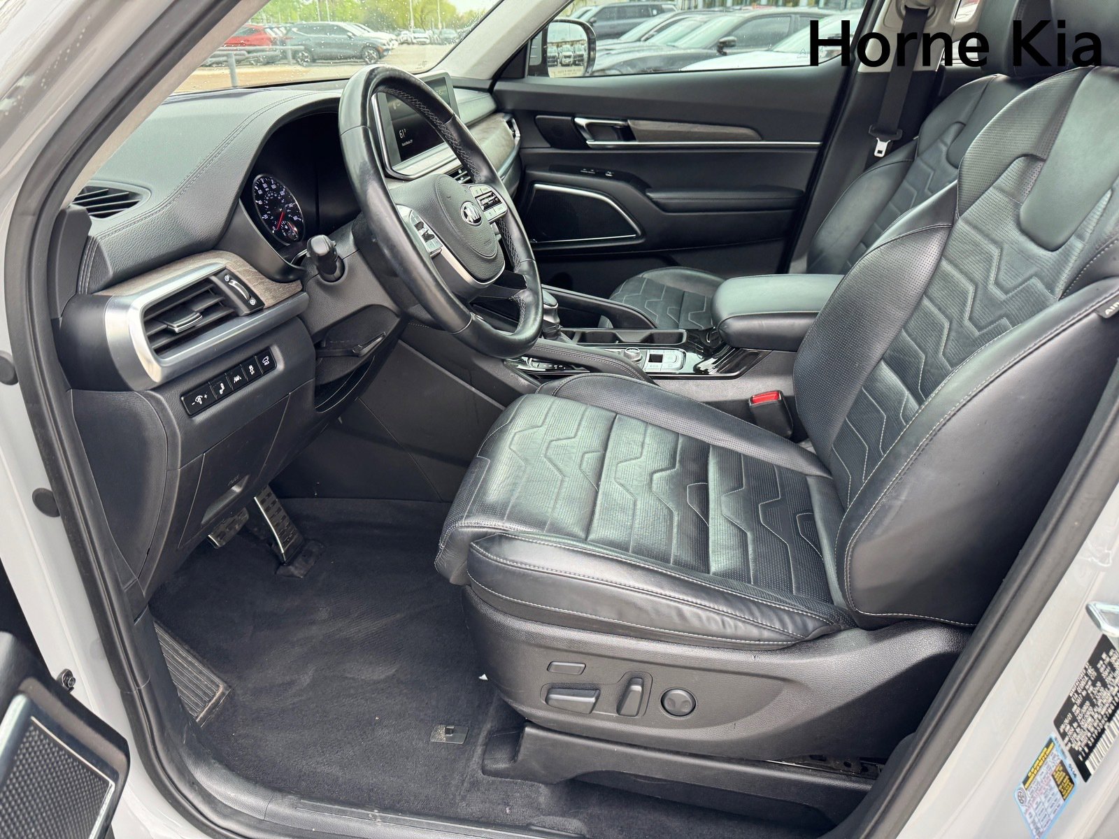 Used 2021 Kia Telluride SX w/ SX Prestige Package image 10