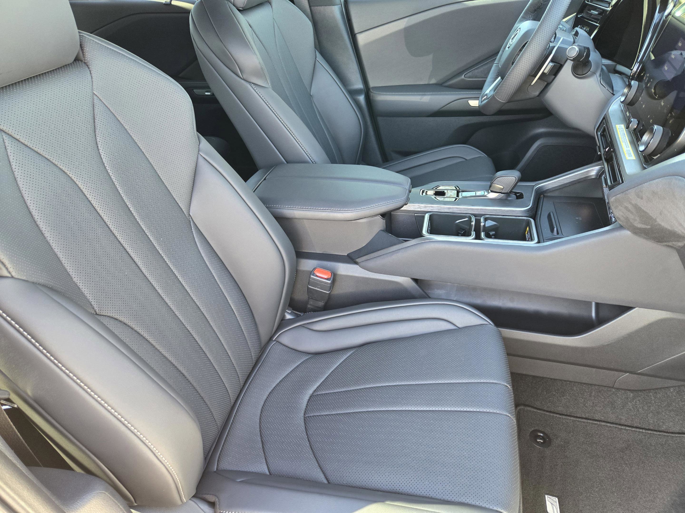 New 2026 Lexus TX 500h AWD image 10