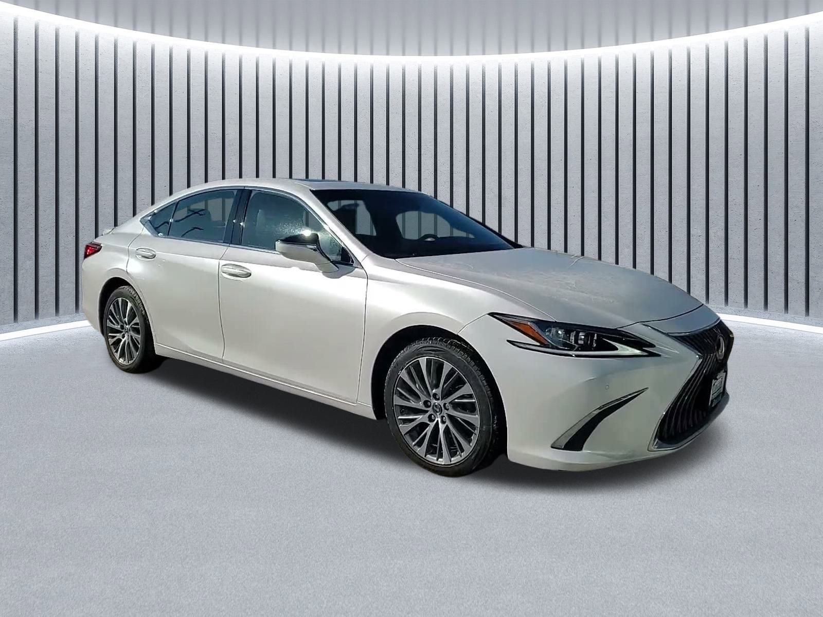 Used 2021 Lexus ES 250 w/ Premium Package image 3