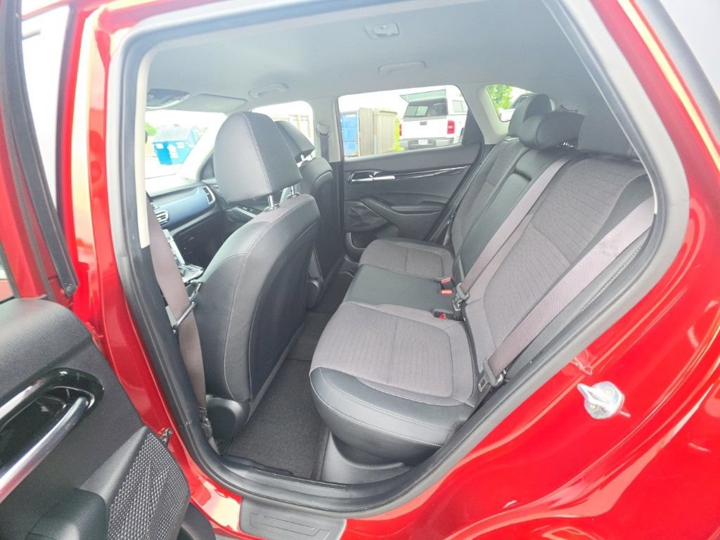 Used 2023 Kia Seltos S w/ Navigation Package FWD image 27