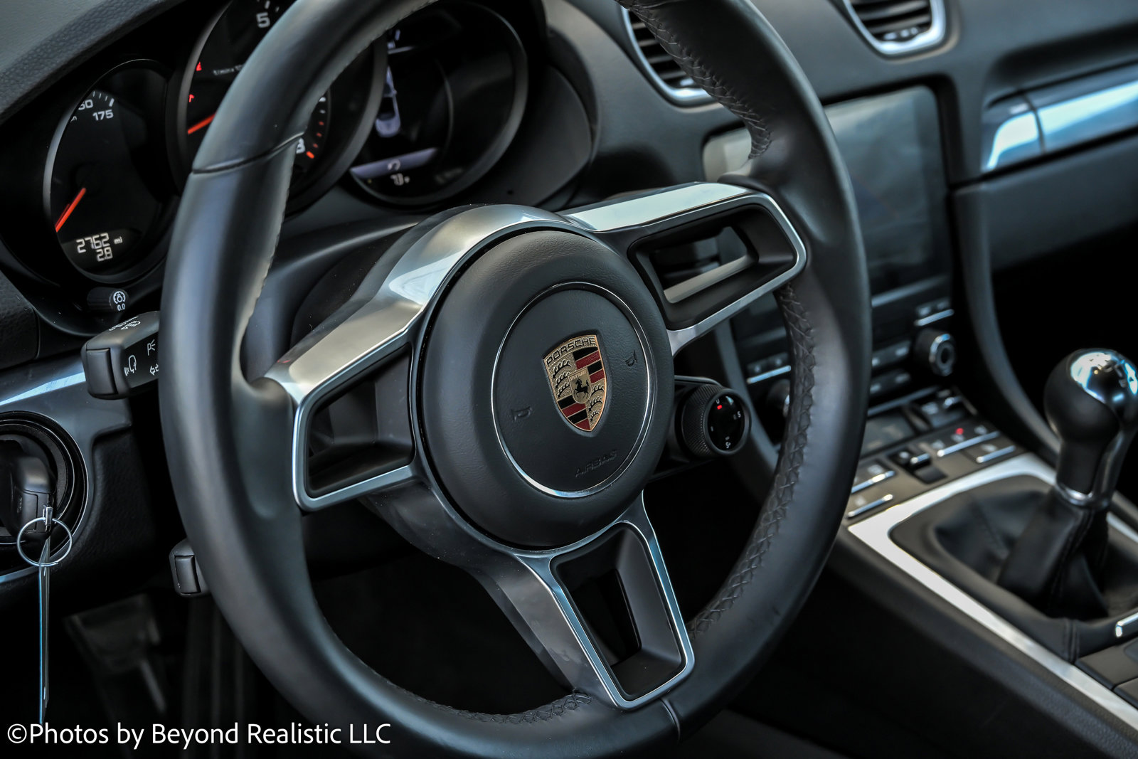 Used 2025 Porsche 718 Boxster RWD image 30