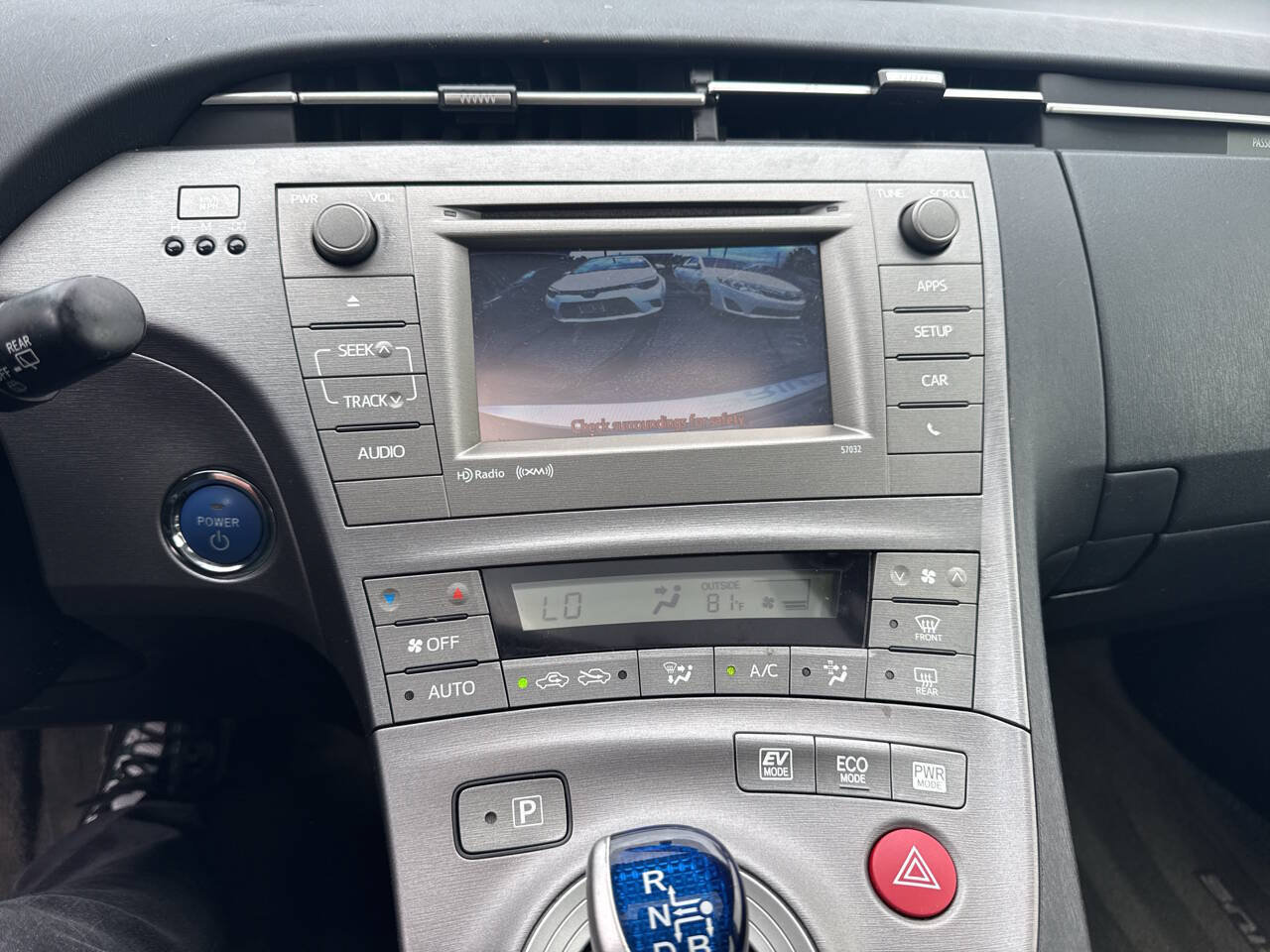 Used 2013 Toyota Prius Three w/ Solar Roof Pkg FWD image 11