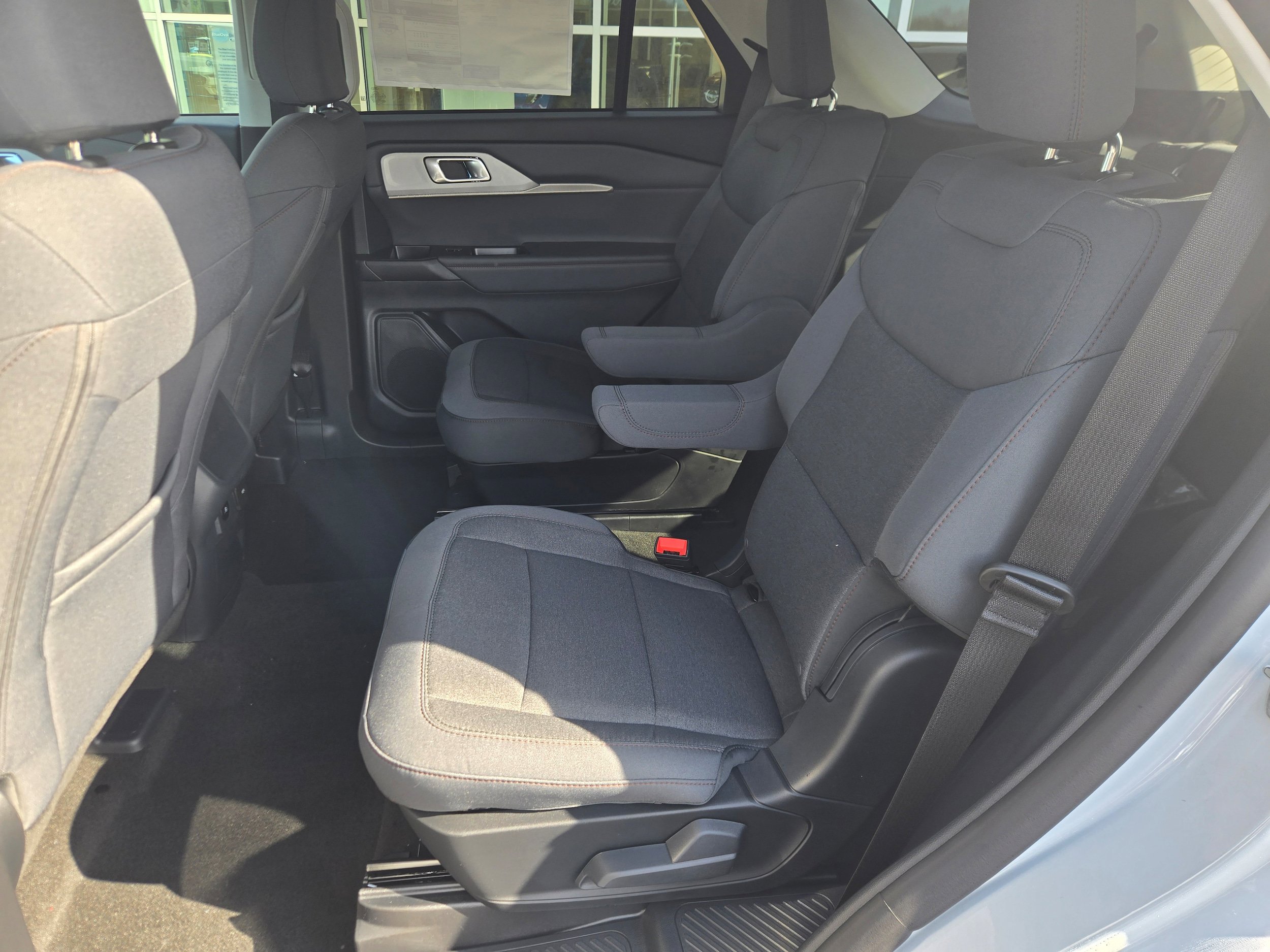 New 2026 Ford Explorer Active AWD/4WD image 13