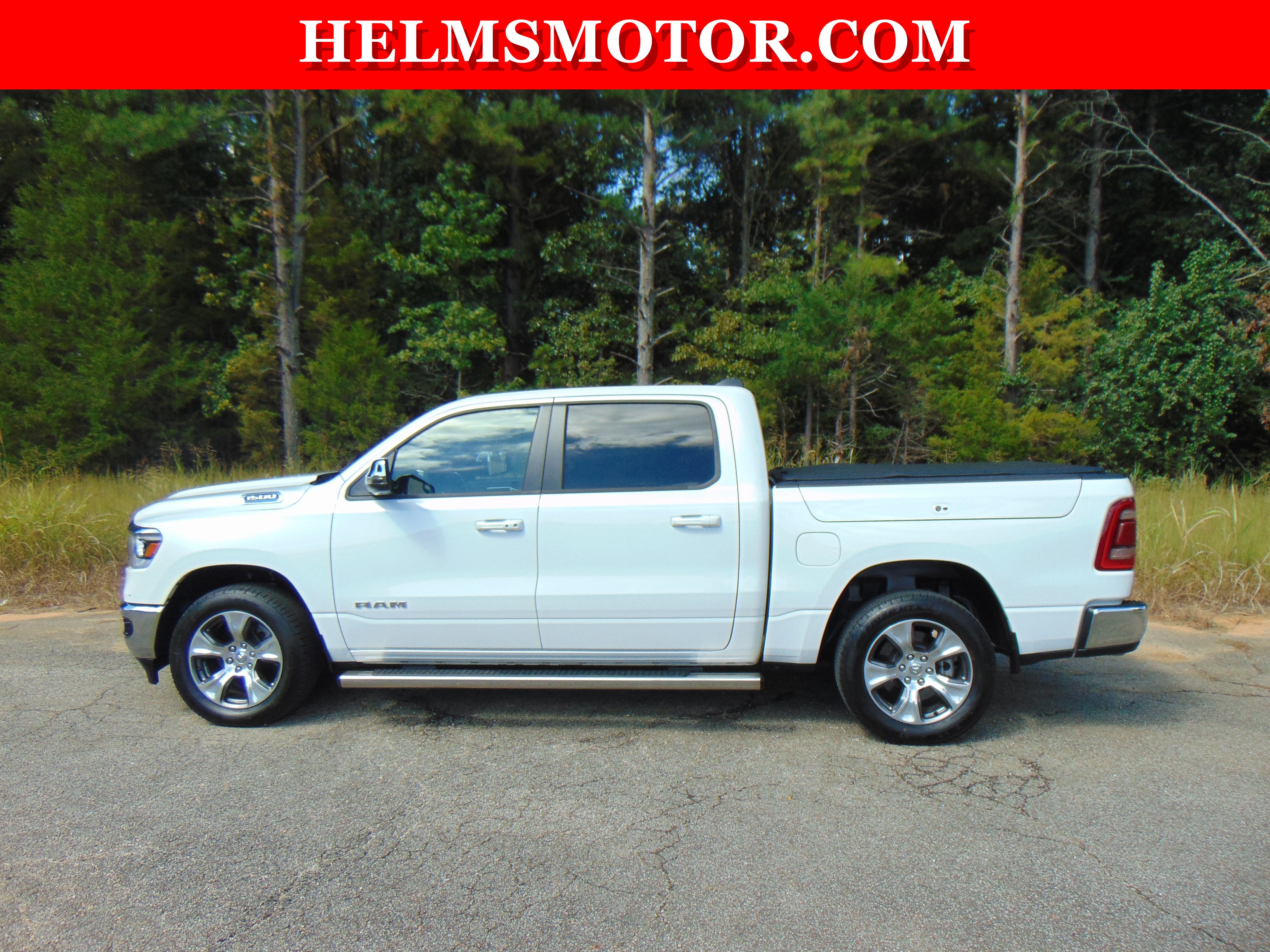 Used 2024 RAM 1500 Laramie AWD/4WD image 5