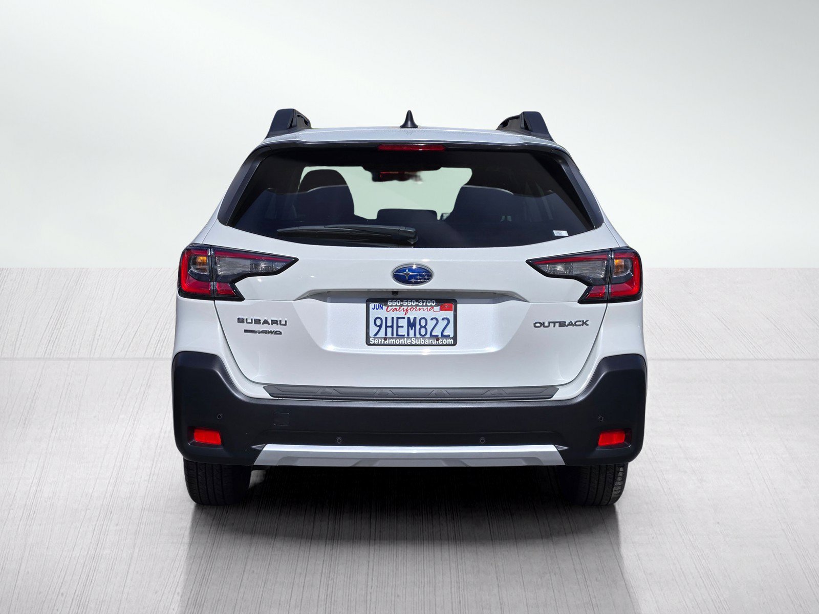 Used 2023 Subaru Outback Limited AWD/4WD image 5