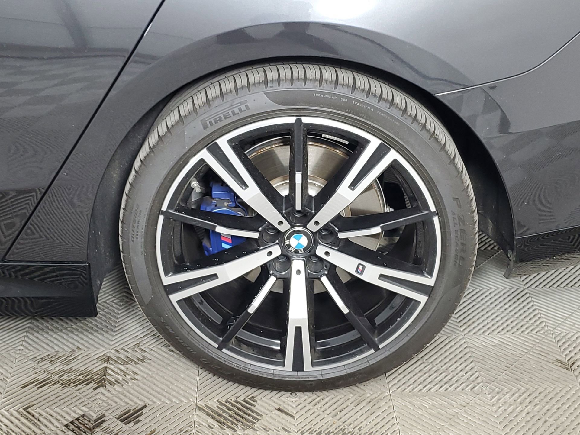 Used 2024 BMW 540i xDrive image 18