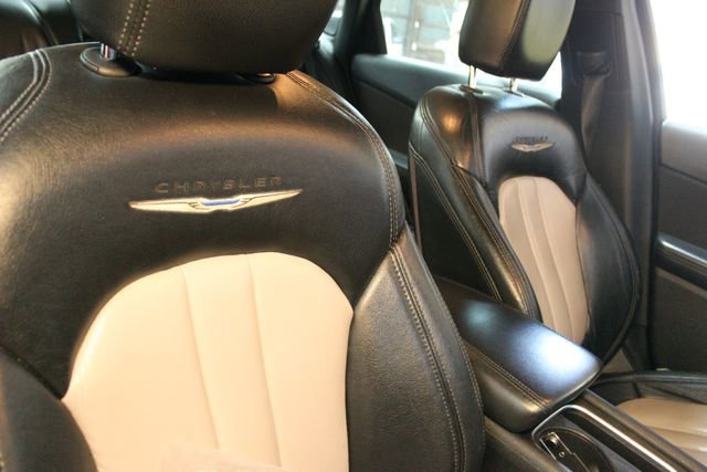 Used 2015 Chrysler 200 Limited w/ Comfort Group FWD image 11