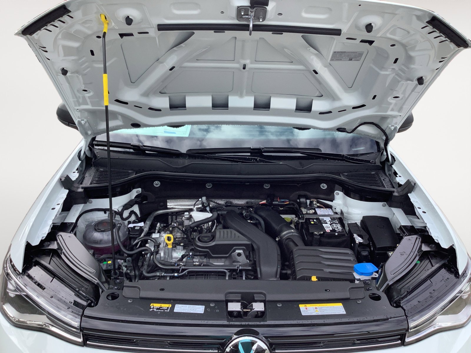 New 2026 Volkswagen Taos S image 11