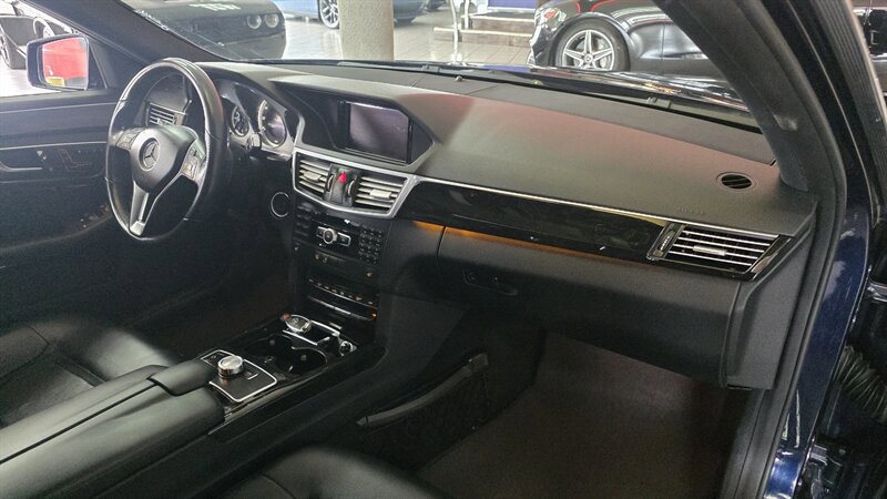 Used 2013 Mercedes-Benz E 350 4MATIC Sedan image 26
