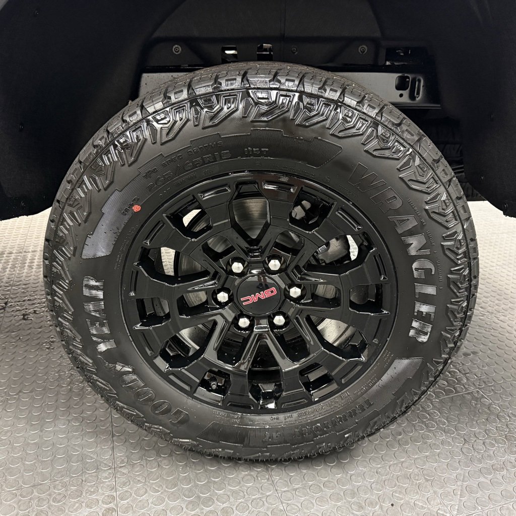 New 2026 GMC Canyon Elevation w/ Convenience Package RWD image 11