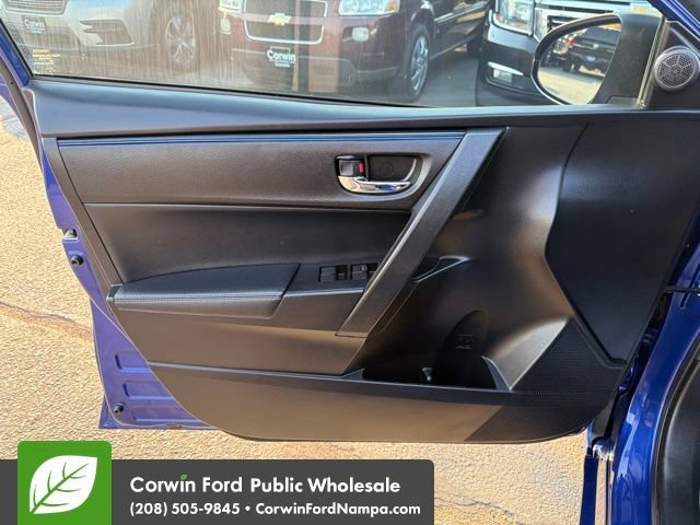 Used 2017 Toyota Corolla SE FWD image 13