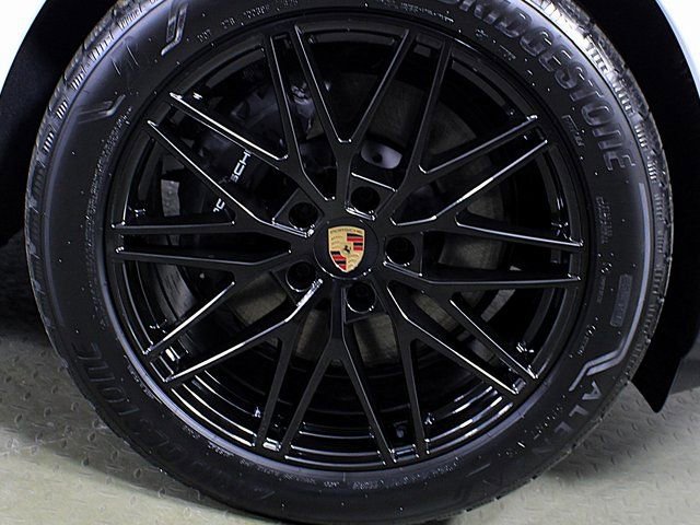 New 2026 Porsche Cayenne AWD/4WD image 12