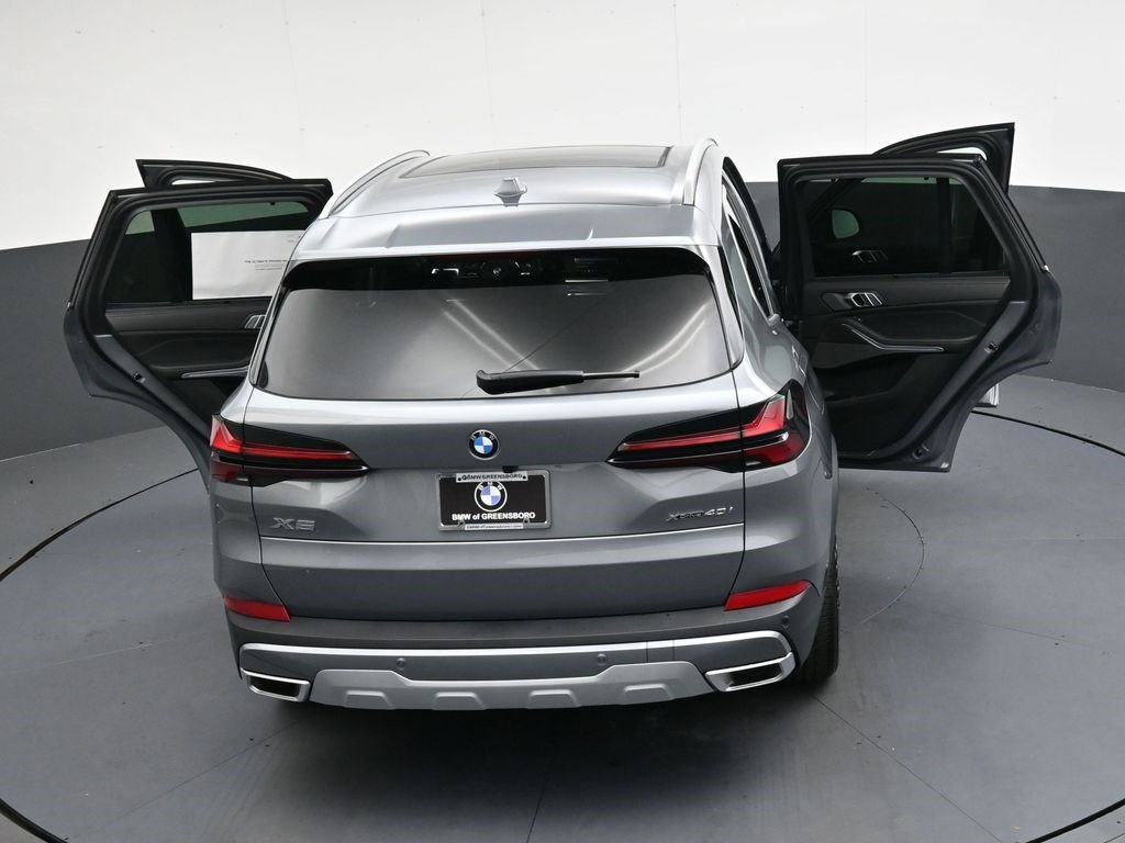 Used 2026 BMW X5 xDrive40i w/ Climate Comfort Package AWD/4WD image 36