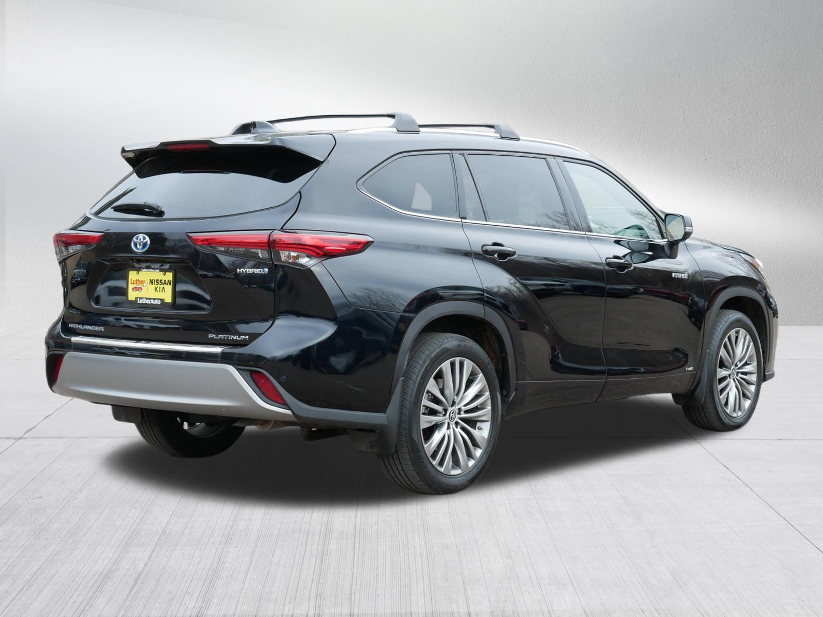 Used 2020 Toyota Highlander Platinum AWD/4WD image 7