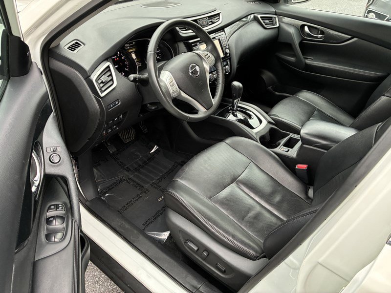 Used 2015 Nissan Rogue SL w/ SL Premium Package image 7