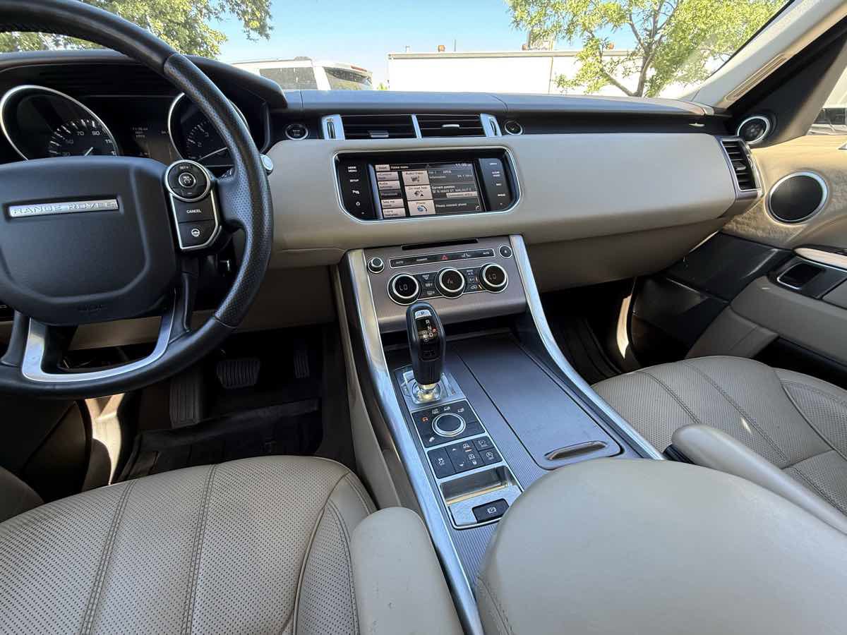 Used 2015 Land Rover Range Rover Sport HSE image 26