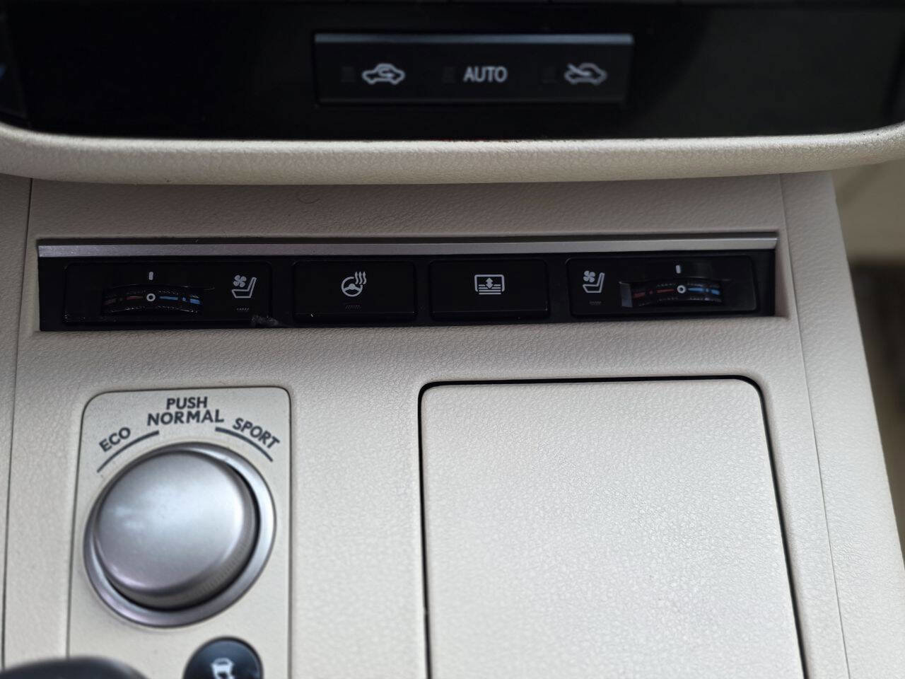 Used 2014 Lexus ES 350 image 21