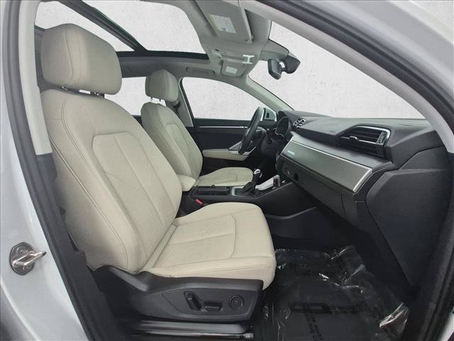 Used 2025 Audi Q3 2.0T Premium Plus w/ Premium Plus Package AWD/4WD image 25