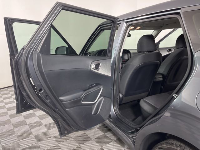 Used 2023 Kia Soul LX w/ Option Group 015 image 38