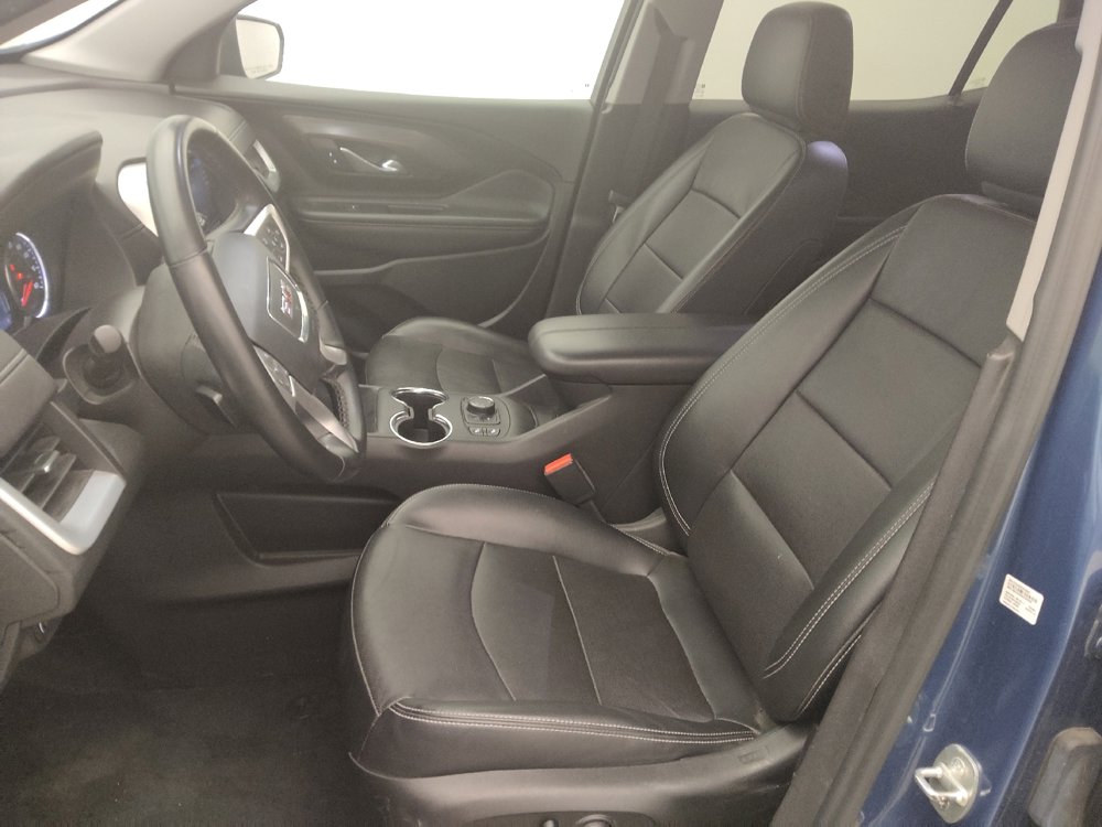 Used 2024 GMC Terrain SLT AWD/4WD image 17