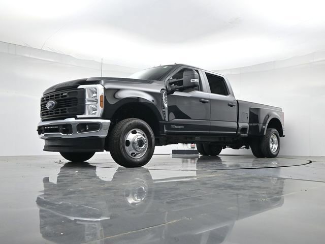 Used 2025 Ford F350 XL w/ XL Driver Assist Package image 34