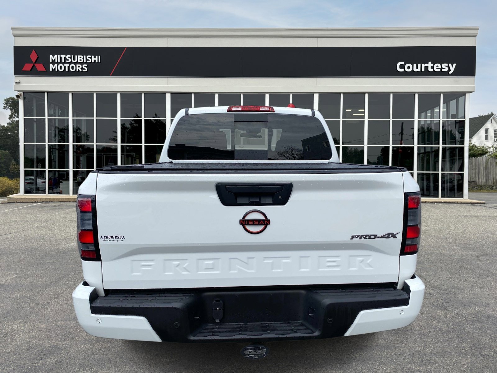 Used 2023 Nissan Frontier PRO-4X w/ Technology Package image 4