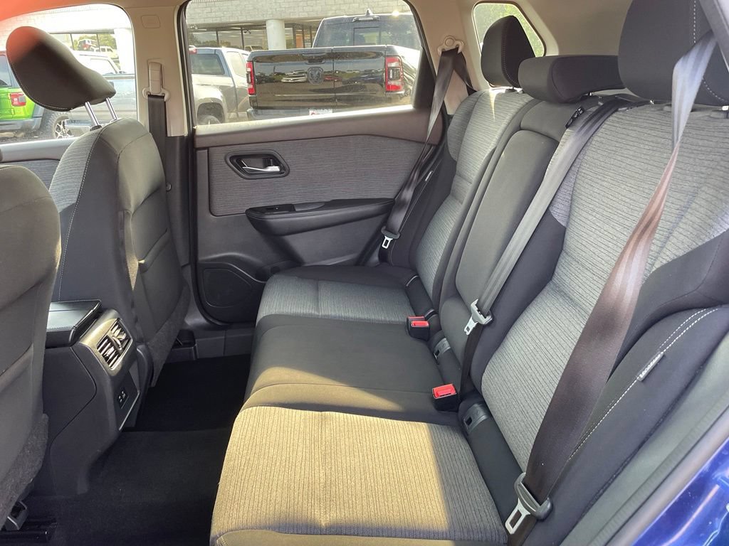 Used 2021 Nissan Rogue SV FWD image 8