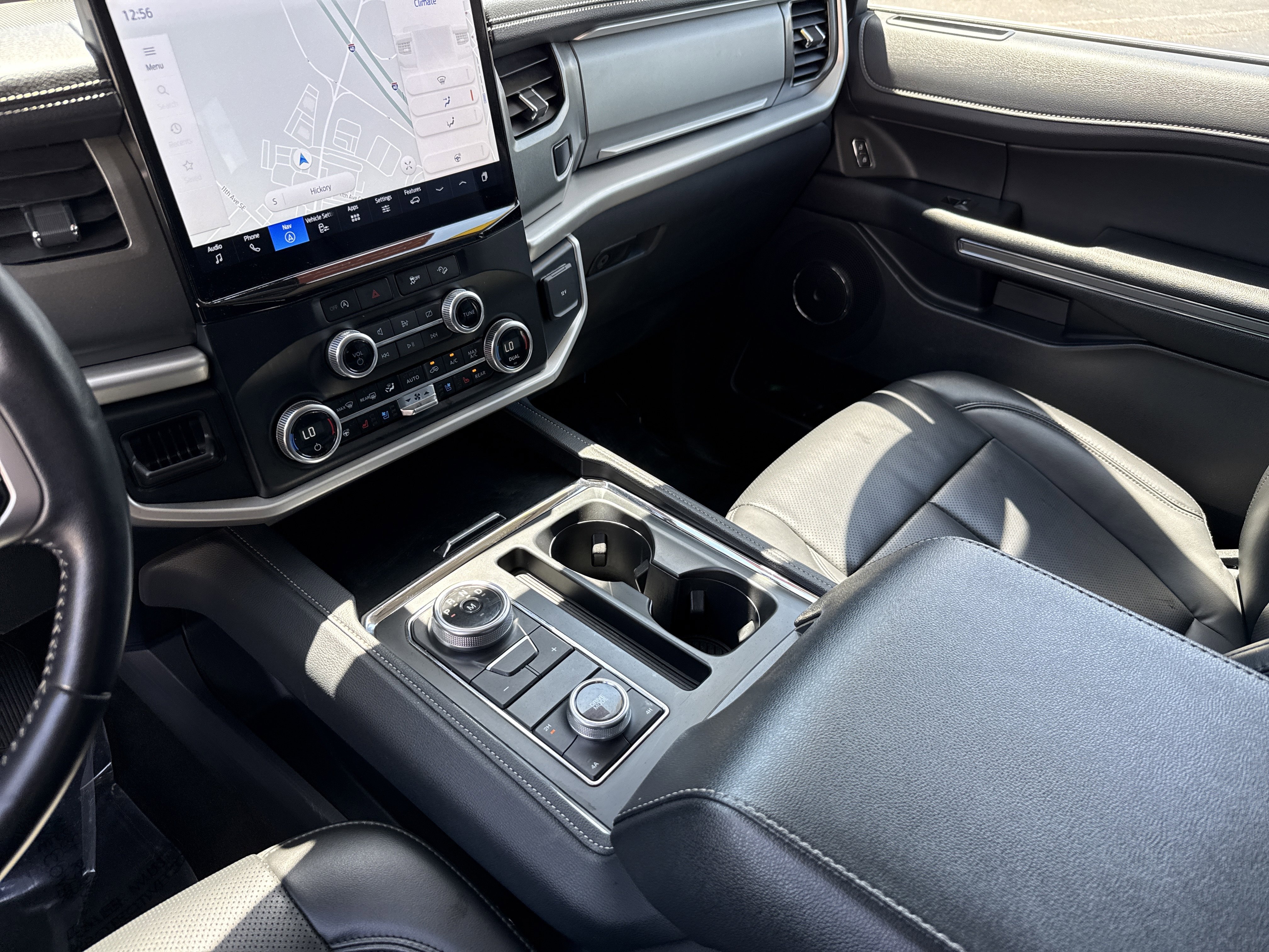 Used 2024 Ford Expedition Max XLT AWD/4WD image 26