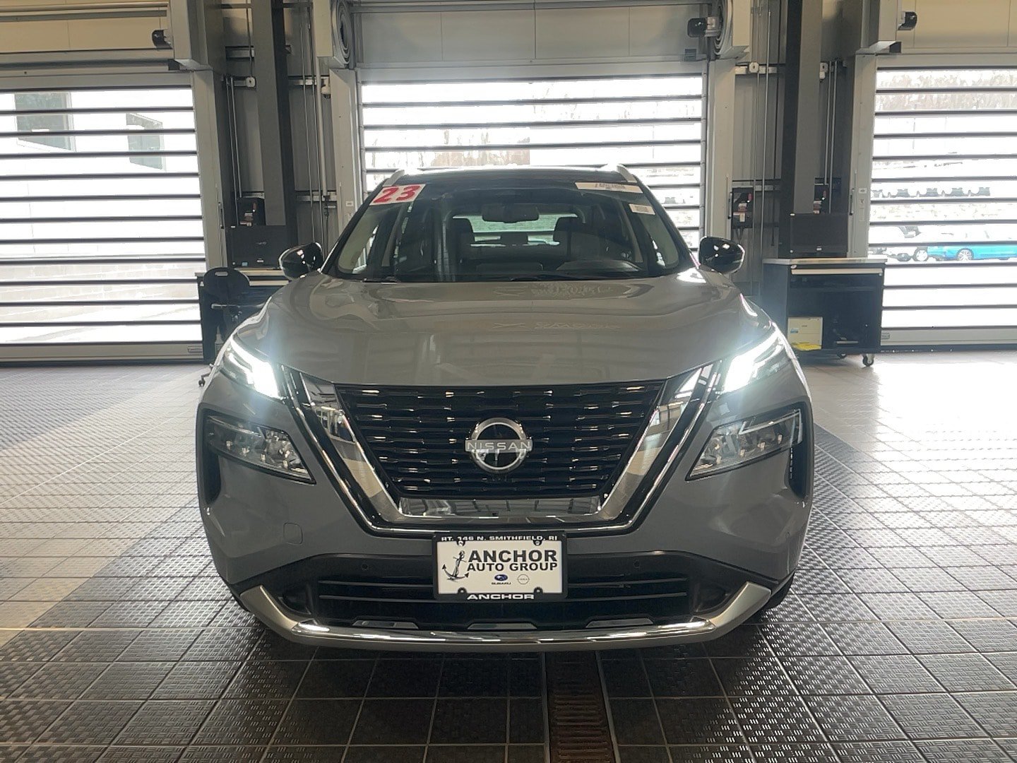 Used 2023 Nissan Rogue Platinum AWD/4WD image 2