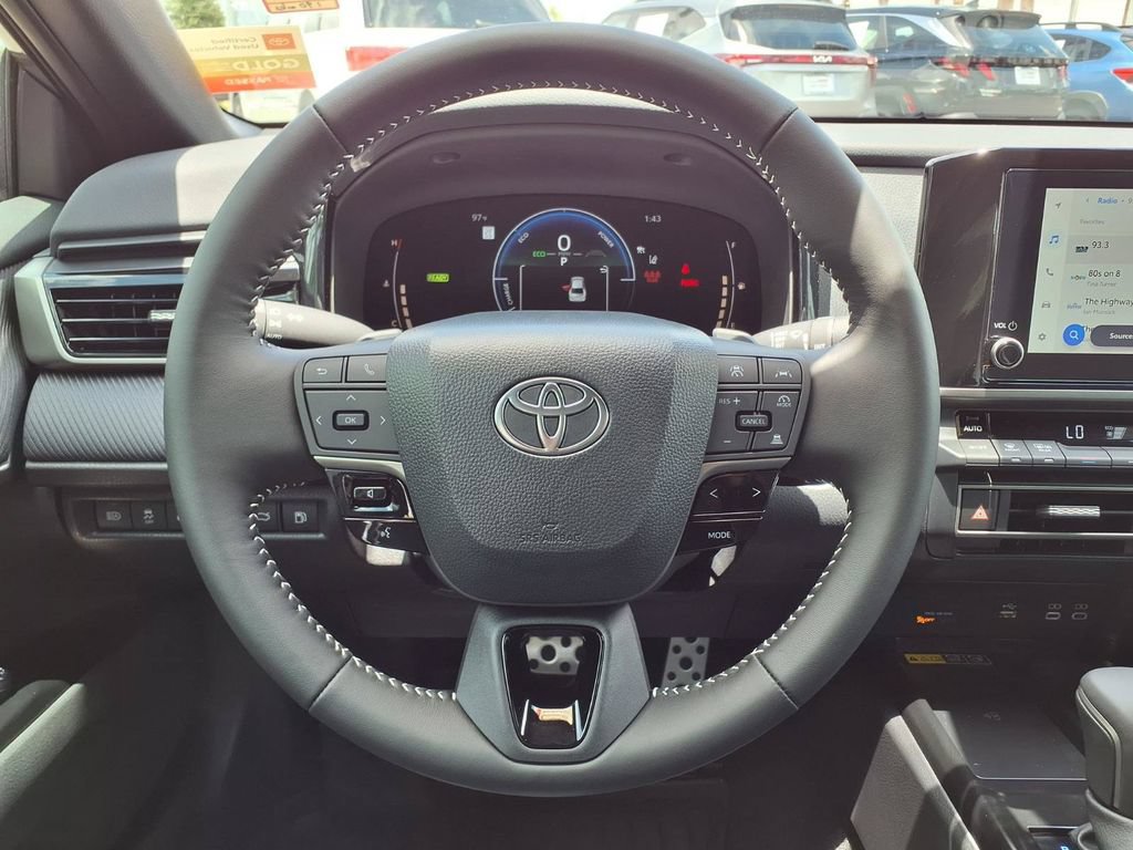 Used 2026 Toyota Camry SE FWD image 28