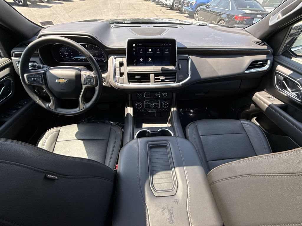 Used 2022 Chevrolet Suburban High Country AWD/4WD image 23