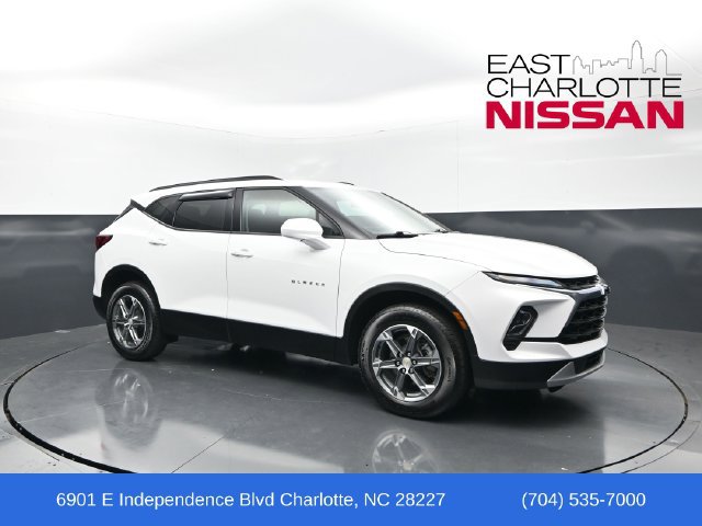 Used 2024 Chevrolet Blazer LT w/ Convenience Package FWD image 1