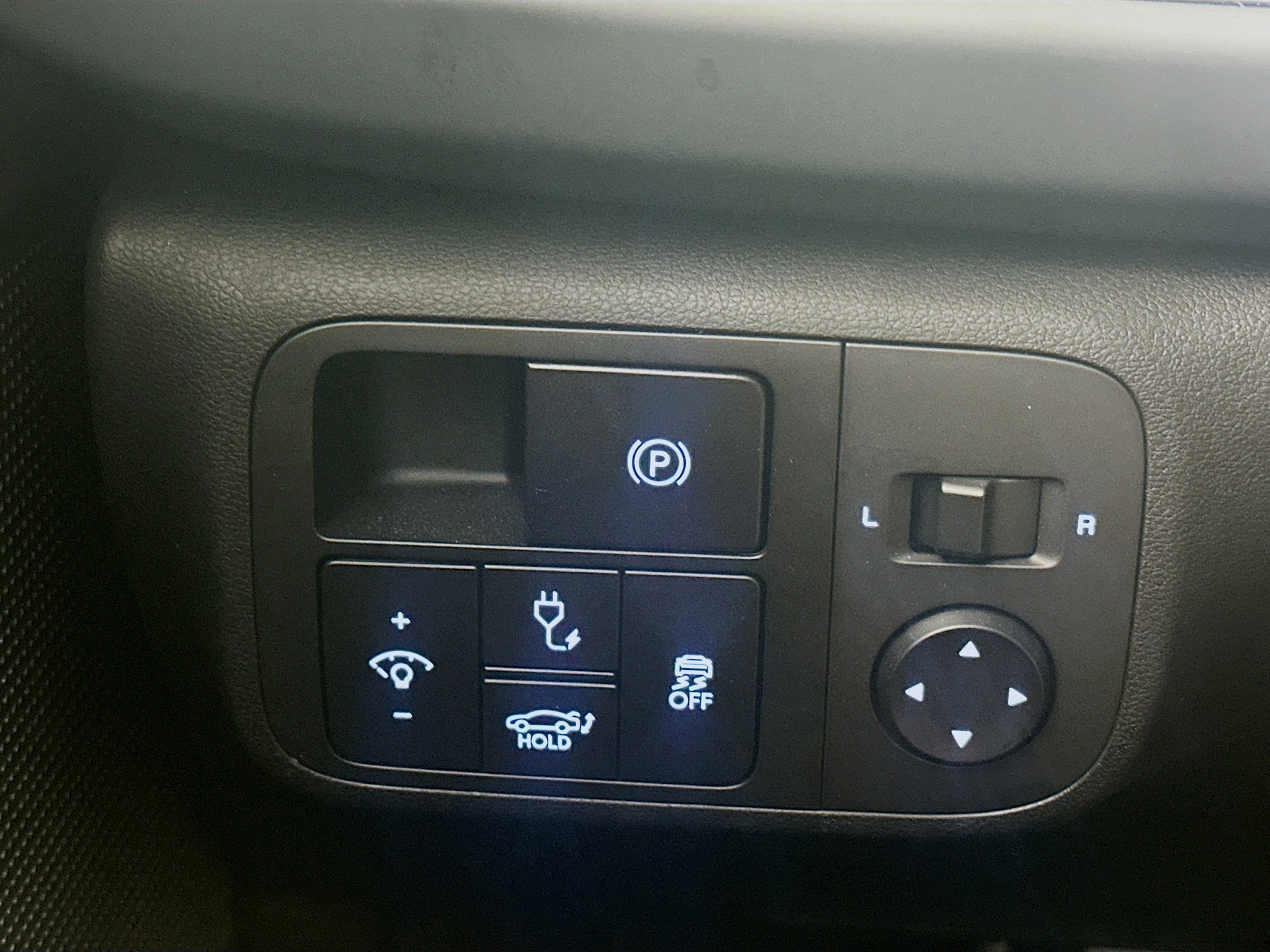 Used 2024 Hyundai Ioniq 6 SEL RWD image 17
