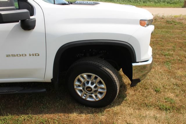 Used 2024 Chevrolet Silverado 2500 LT AWD/4WD image 8