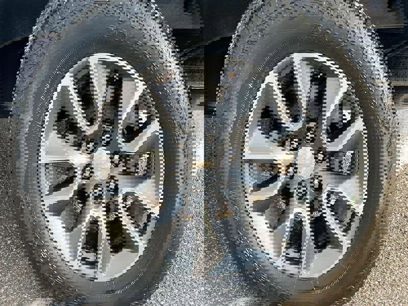 Used 2022 Chevrolet Silverado 1500 LT image 14