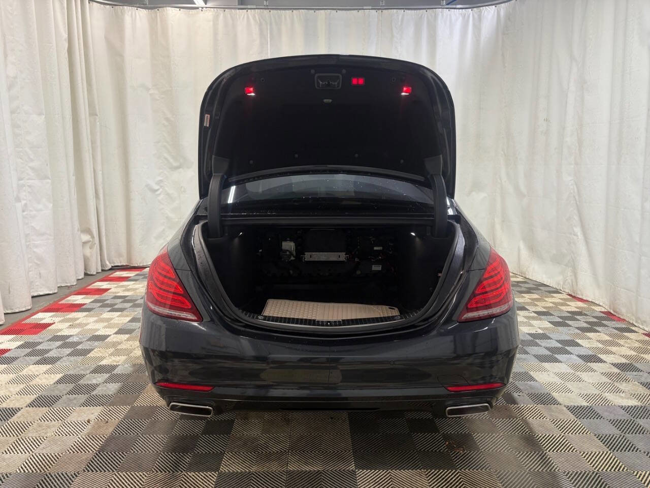 Used 2015 Mercedes-Benz S 550 4MATIC Sedan image 10