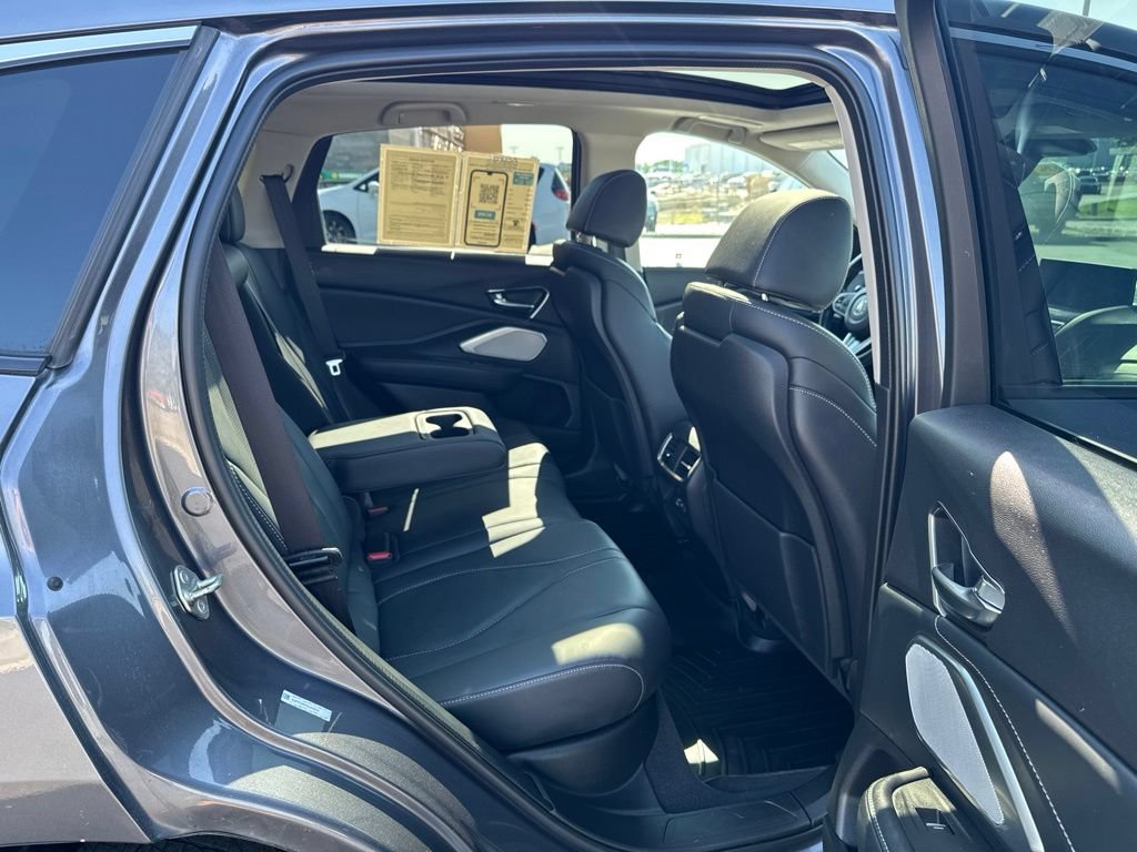 Used 2019 Acura RDX w/ Technology Package AWD/4WD image 40