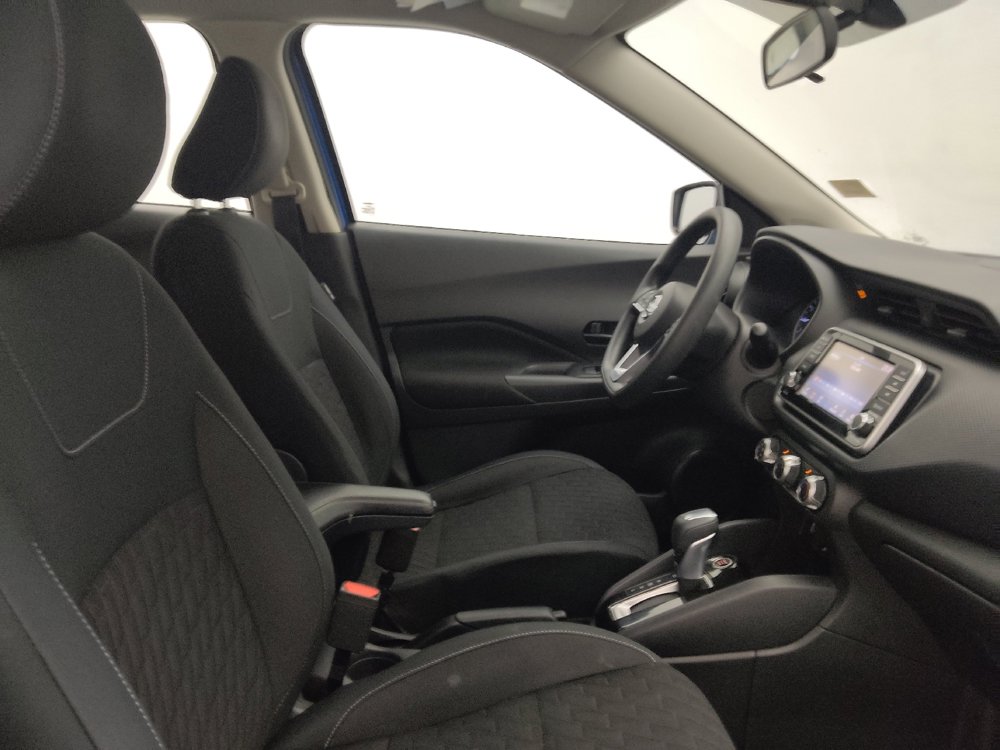 Used 2021 Nissan Kicks S FWD image 21