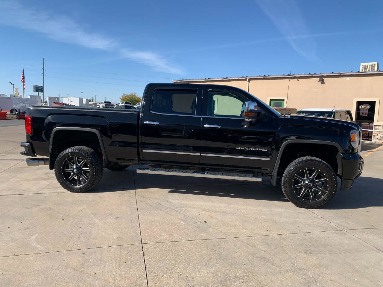 Used 2016 GMC Sierra 2500 Denali w/ Duramax Plus Package image 11