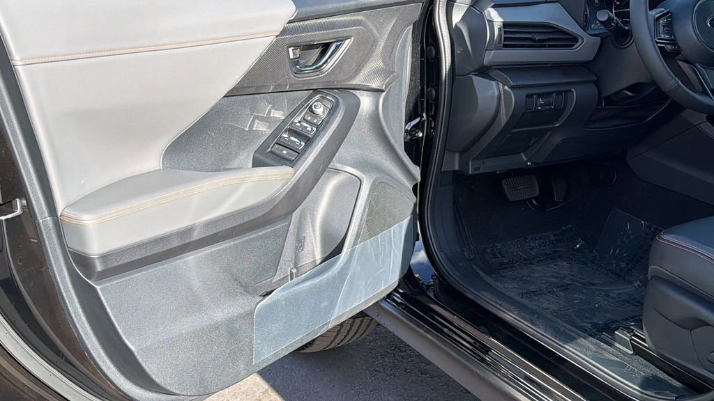 New 2026 Subaru Crosstrek 2.5i Limited w/ Crosstrek Mirror Package AWD/4WD image 45