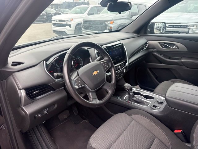Used 2022 Chevrolet Traverse LT FWD image 11