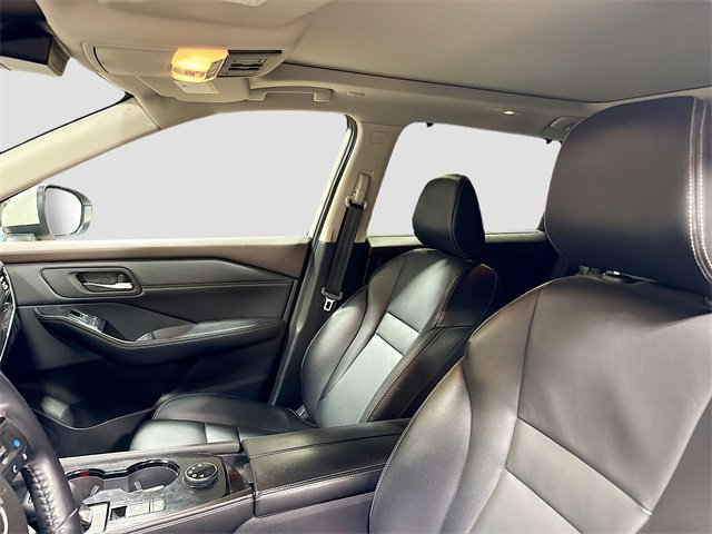 Used 2022 Nissan Rogue SL w/ SL Premium Package image 24