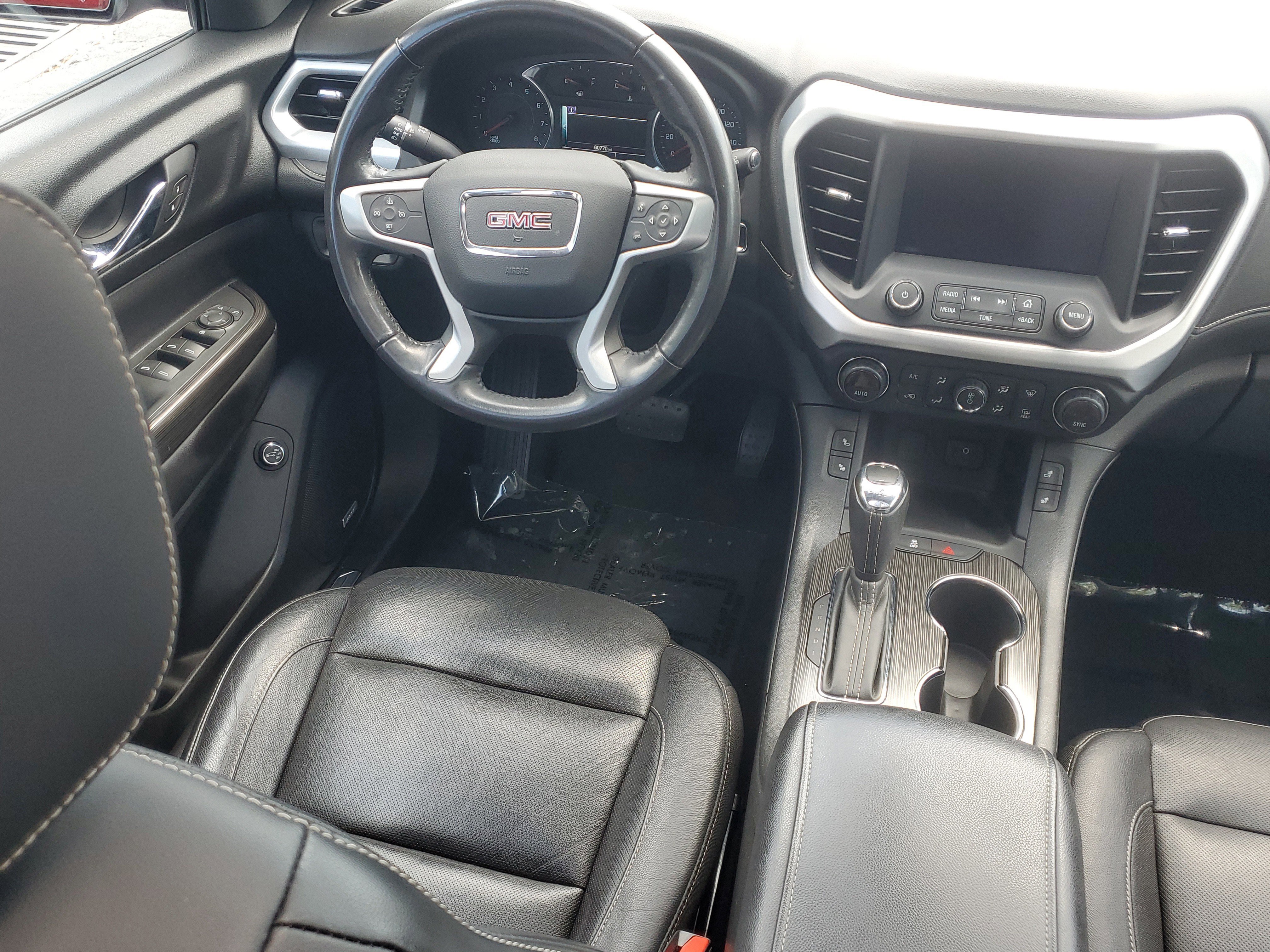 Used 2018 GMC Acadia SLT w/ LPO, Floor Liner Package image 19