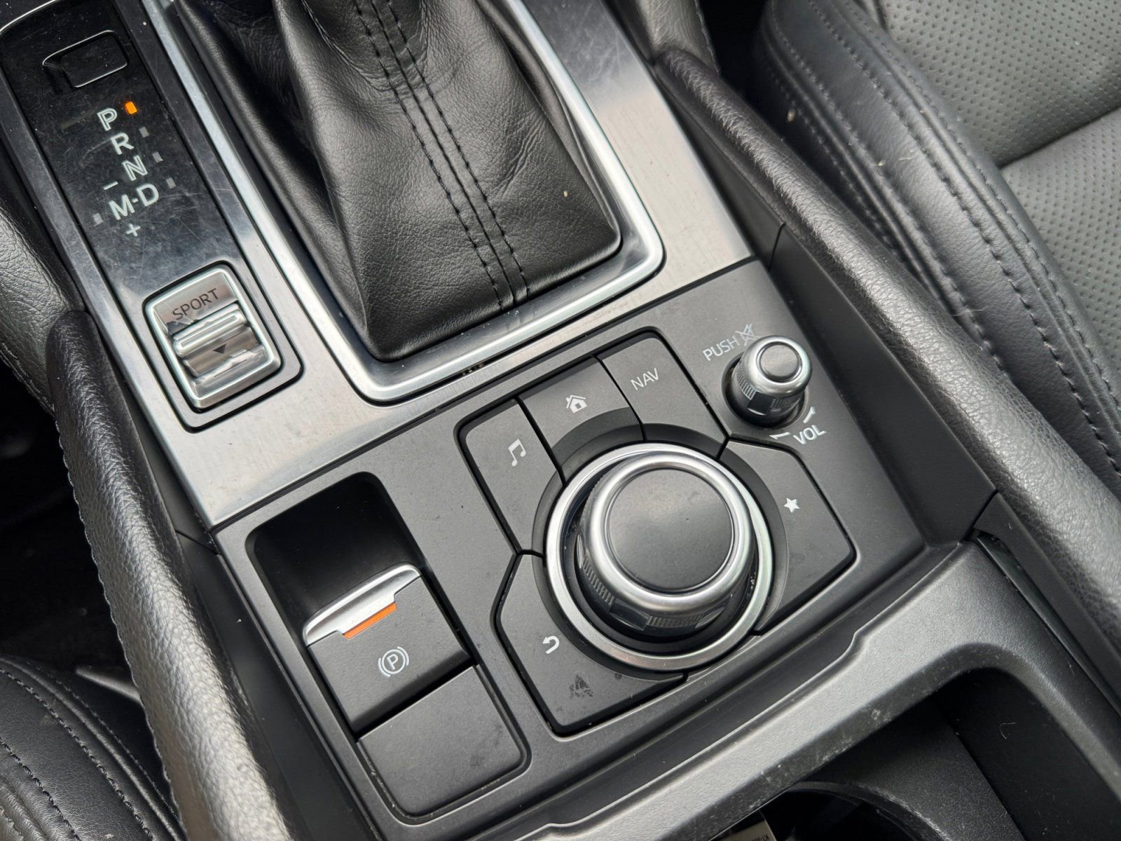 Used 2017 MAZDA MAZDA6 Touring w/ Touring Premium Package image 22